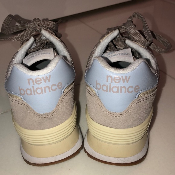 new balance sneakers - Picture 4 of 4